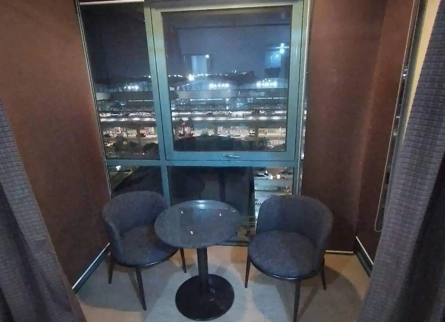 Aparthotel Rqui Condotel Across Naia Terminal 3 At Two Palm Tree Villas Pasay