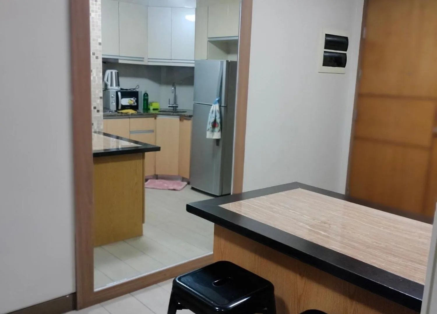 Rqui Condotel Across Naia Terminal 3 At Two Palm Tree Villas Pasay