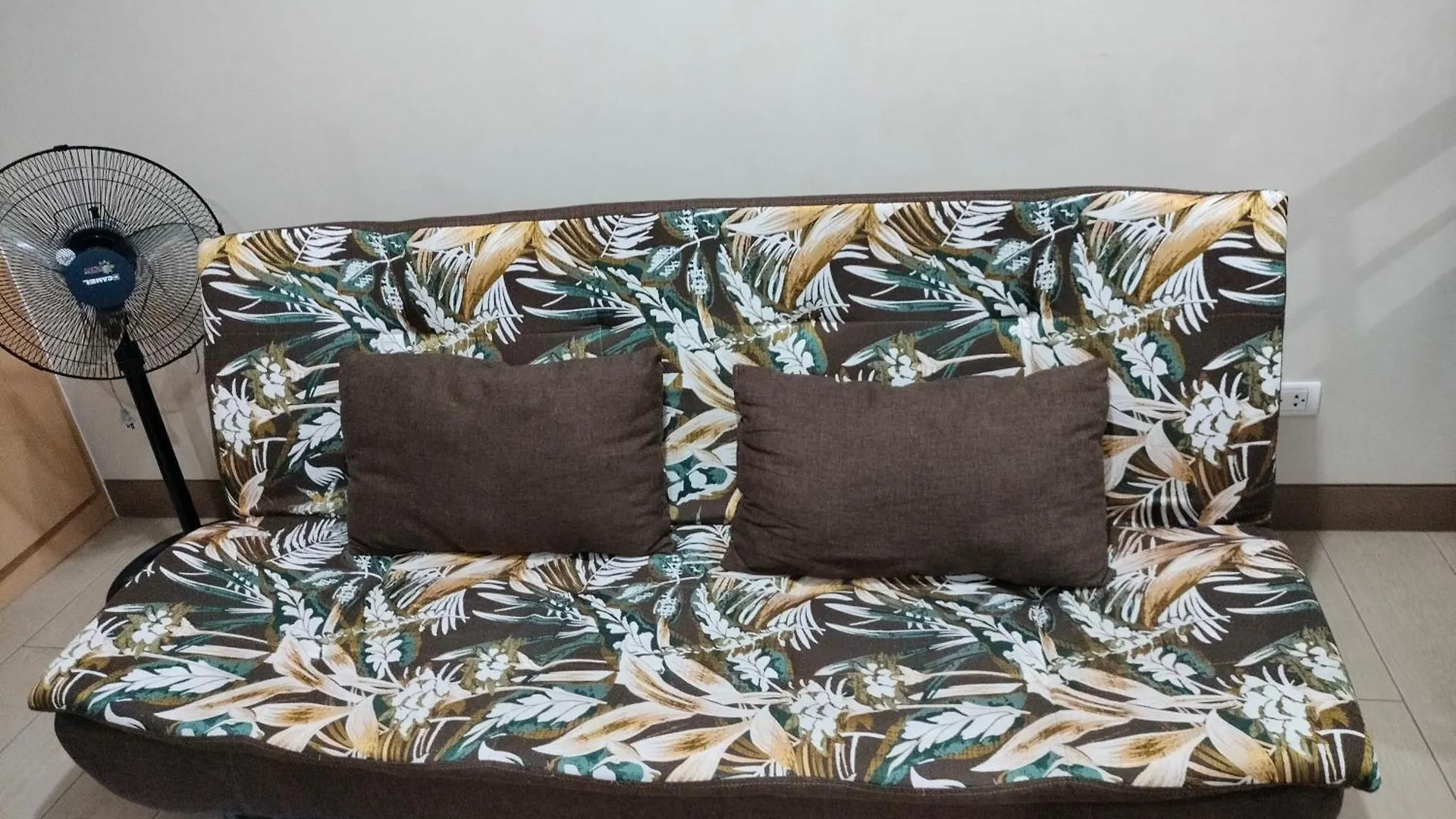 Rqui Condotel Across Naia Terminal 3 At Two Palm Tree Villas Pasay 0*,  Philippines