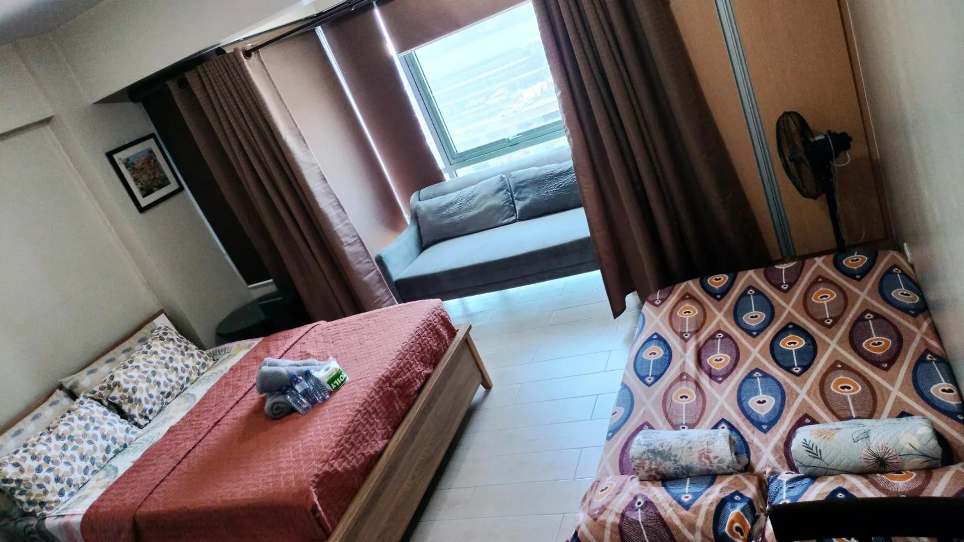 Rqui Condotel Across Naia Terminal 3 At Two Palm Tree Villas Pasay